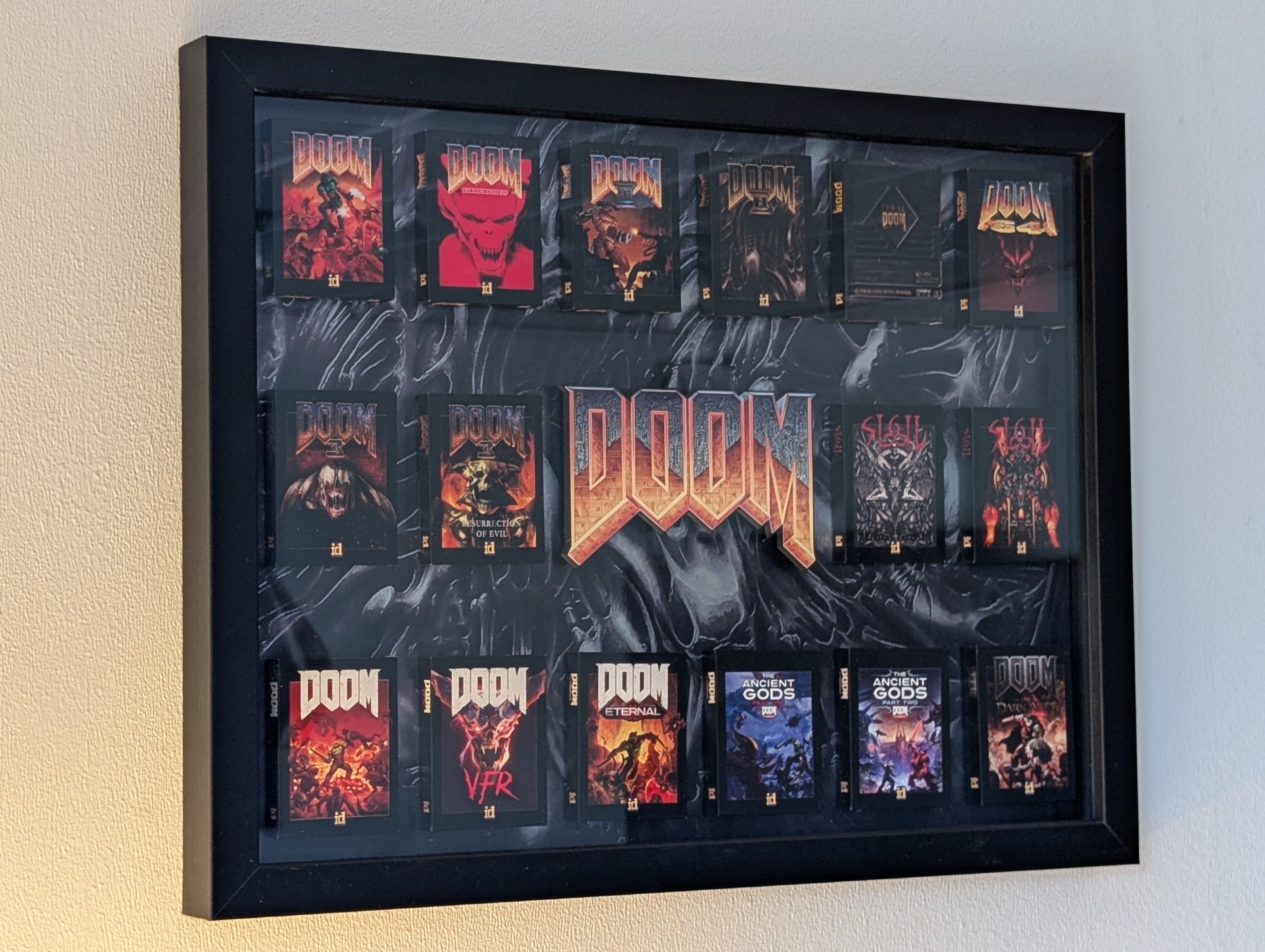 DOOM - 3D Pictureframe with magnetic miniatures