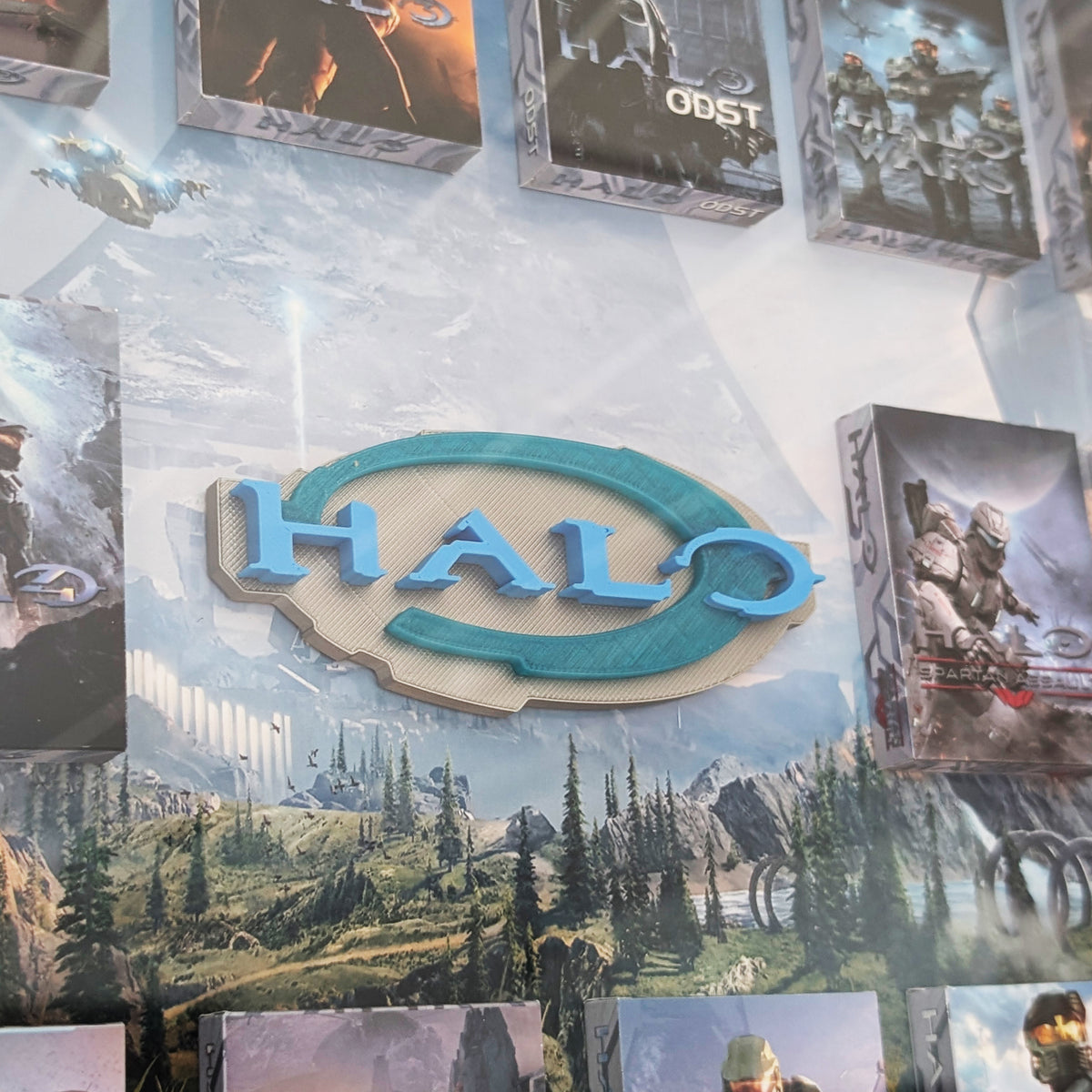 HALO - 3D Pictureframe with magnetic miniatures
